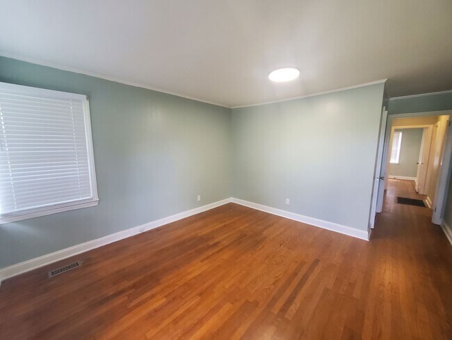 Building Photo - 1821 Seabrook Rd