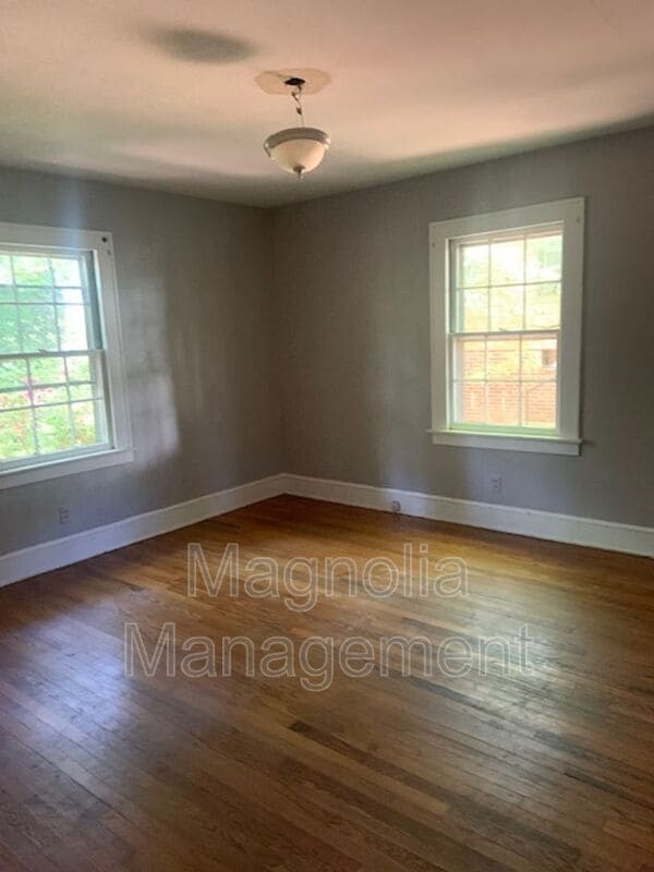 Foto del edificio - 836 E Montgomery St