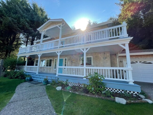 Foto del edificio - 496 Fairway Ct