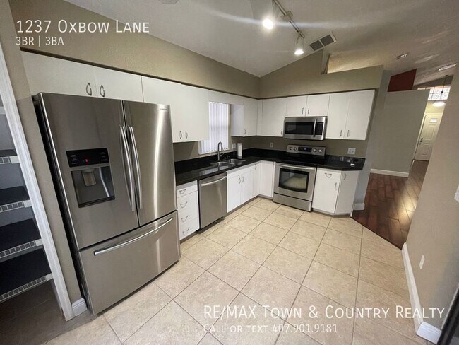 Building Photo - Tuscawilla Rental Home
