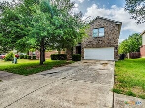 Building Photo - 209 Buckingham Dr