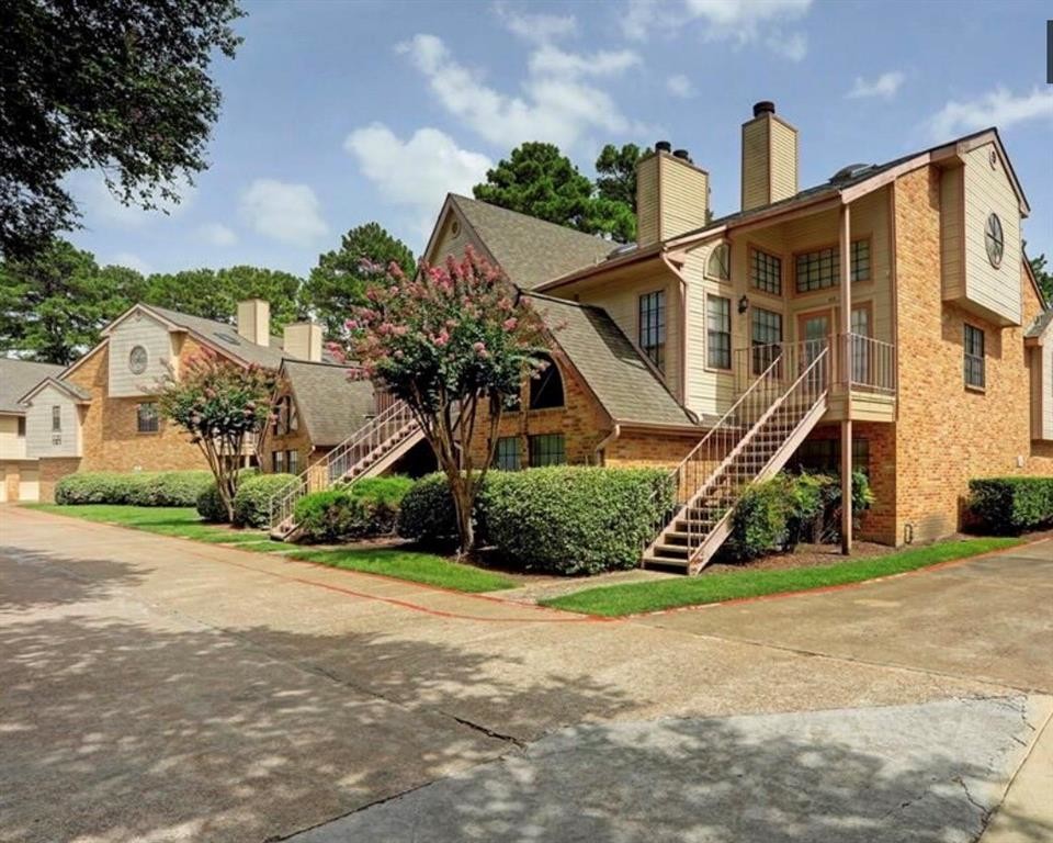 Primary Photo - 16800 Sugar Pine Dr