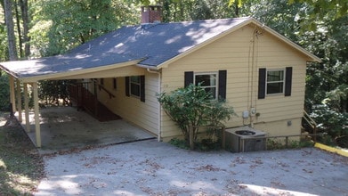 Building Photo - 110 Chatham Ln