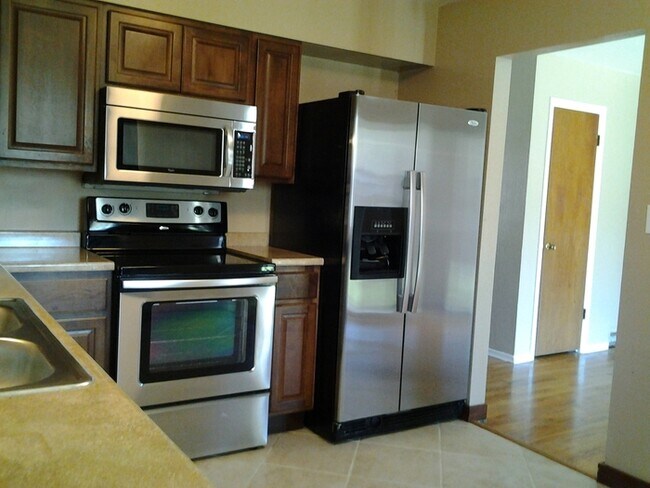 Building Photo - Great Home in Central Ft. Collins