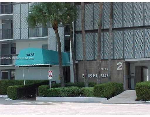 Foto del edificio - 3475 N Country Club Dr