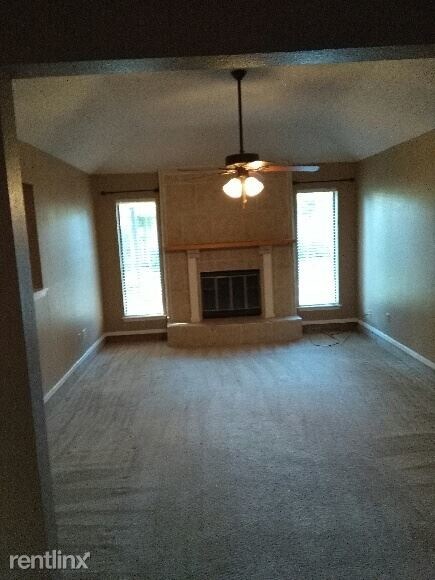 Building Photo - 3 br, 2 bath House - 2700 Shepherds Glen