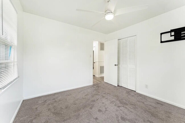 Foto del edificio - 3224 Windsor Ln