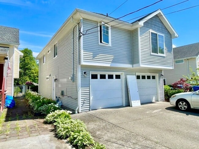 Beacon Hill View Home - Shaffer Ave - Beacon Hill View Home  - Shaffer Ave