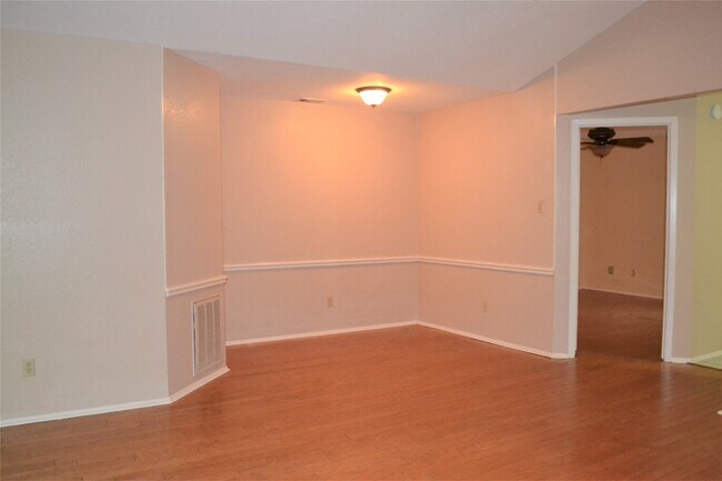 Foto del edificio - 8907 Shattuck Cove