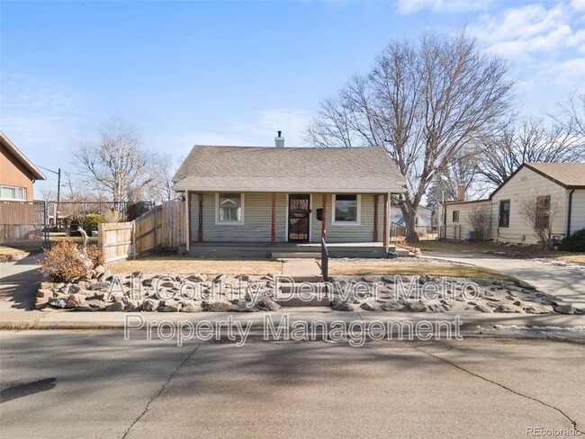 Foto del edificio - 528 Tennyson St