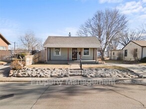 Building Photo - 528 Tennyson St