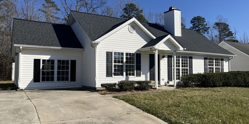 Foto principal - 4417 Pleasant Valley Rd