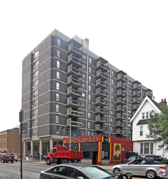 Primary Photo - The Cambridge Tower