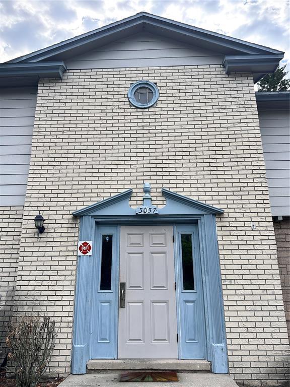 Foto principal - 3057 Aaron Burr Ave