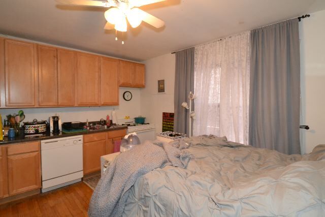 Foto del edificio - 2115 N Dayton St