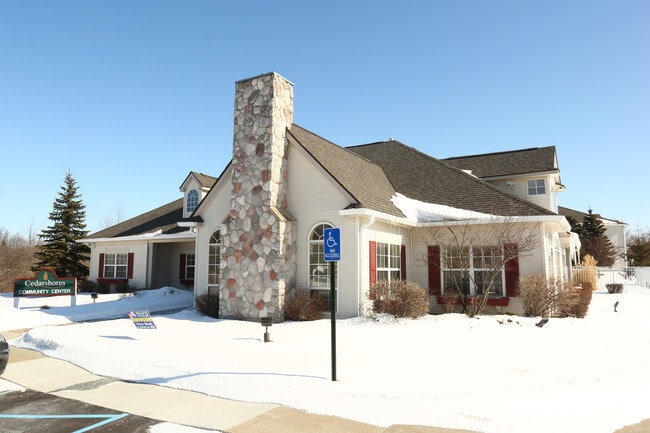 Building Photo - Cedarshores Apartments