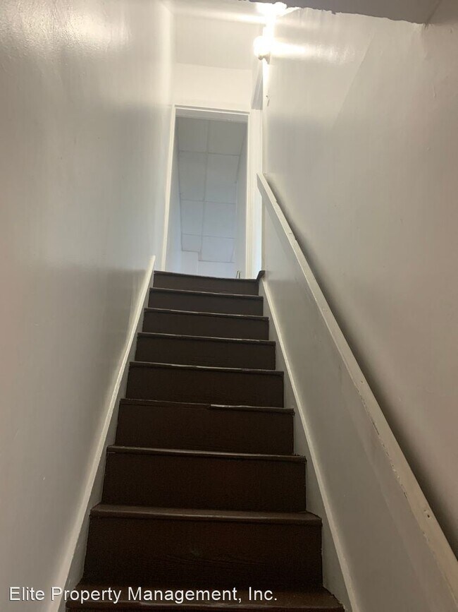 Foto del edificio - 4 br, 1 bath House - 642 W Mason Avenue