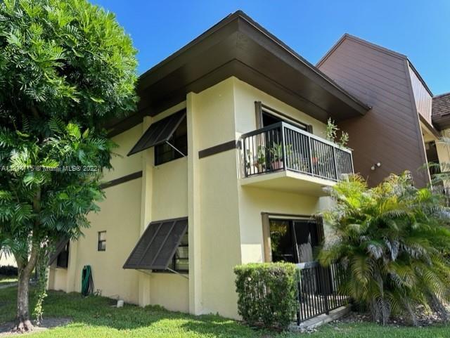 Foto principal - 7965 SW 86th St