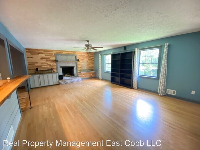 Building Photo - 6 br, 3 bath House - 103 Angela Court