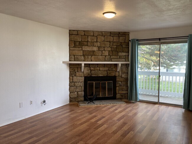 Foto del edificio - 14443 E Jewell Ave