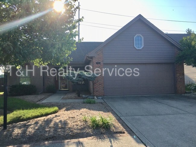 Building Photo - 7879 Chesapeake Dr E