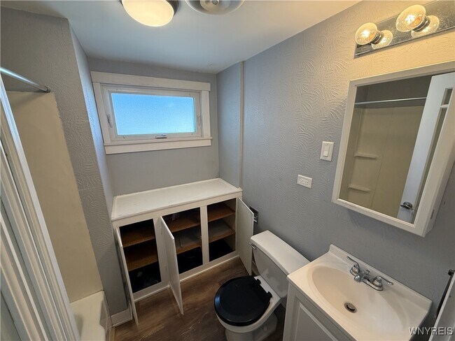 Foto del edificio - 59 Northcrest Ave