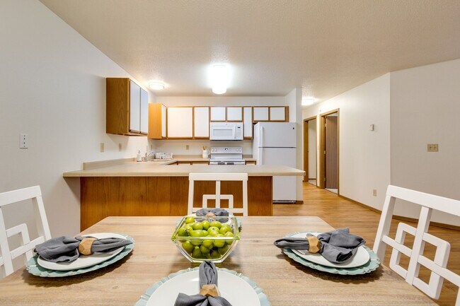 Foto del edificio - Dakota E & W Apartments