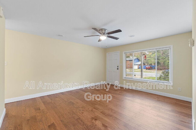 Foto del edificio - 234 Holmes Blvd NW