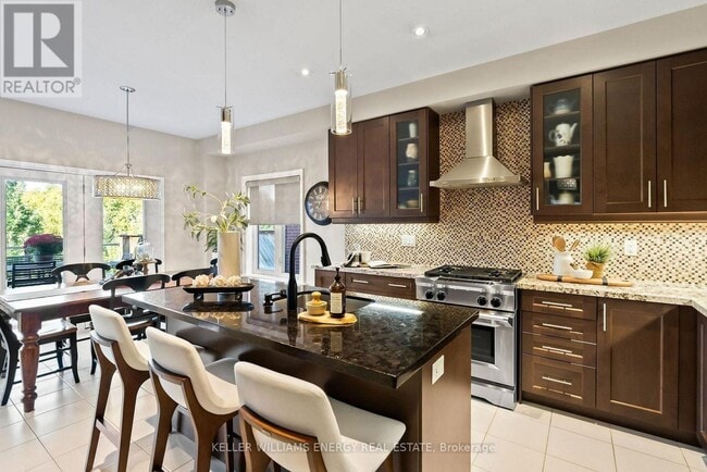 Building Photo - 34 Endeavour Ct