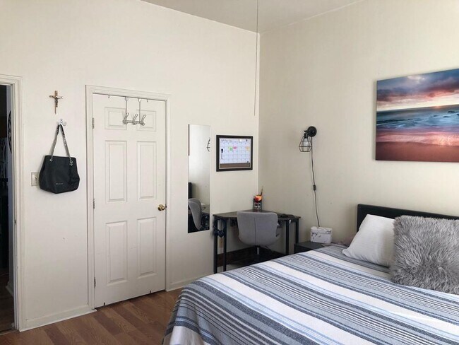 Foto del edificio - 104 Depot St