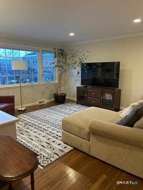 Foto del edificio - 132 Heritage Hill Rd