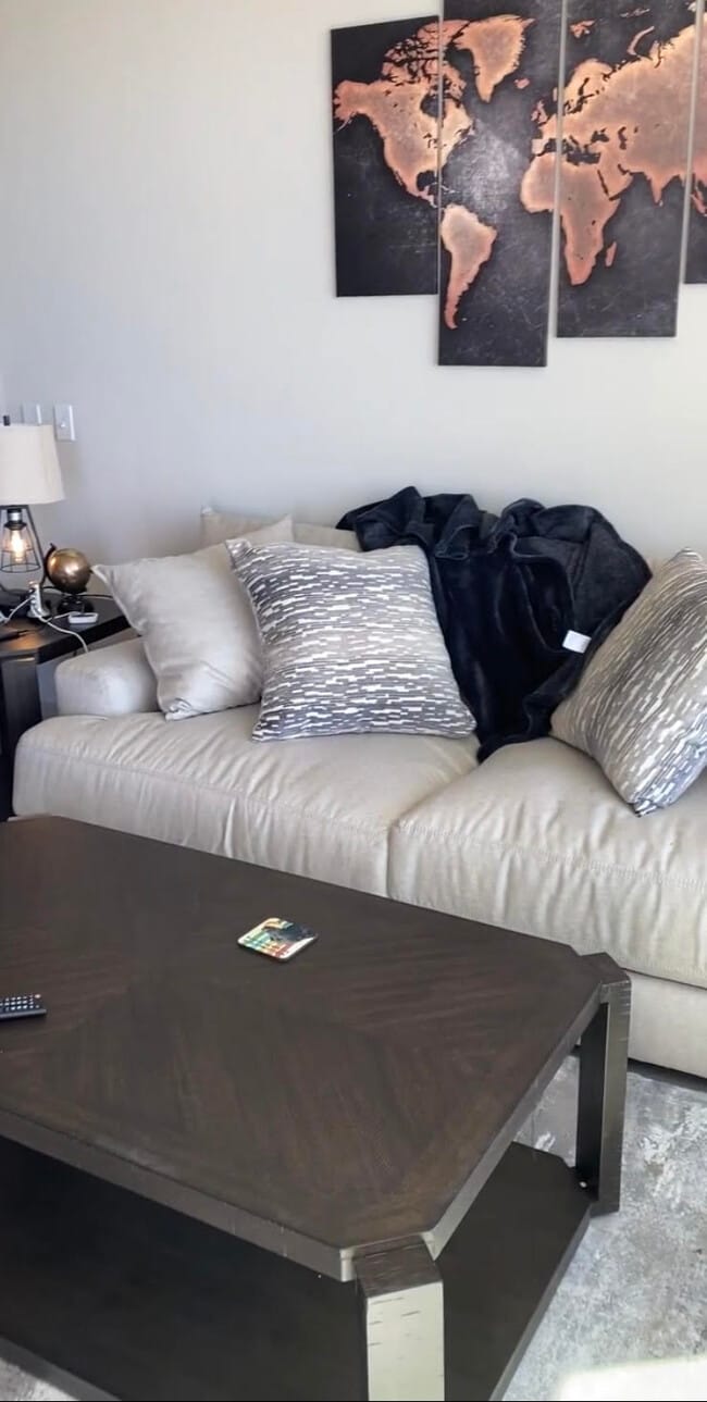 Foto del edificio - 6125 E Indian School Rd