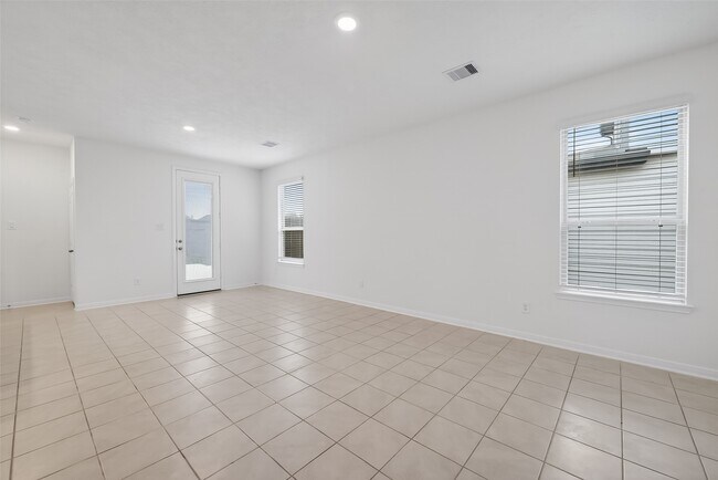 Foto del edificio - 5607 Grizzly Bear Wy