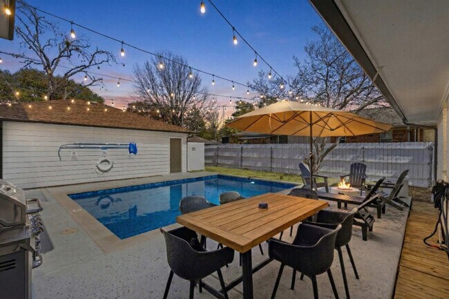 Foto del edificio - 1308 Glen Cove Dr