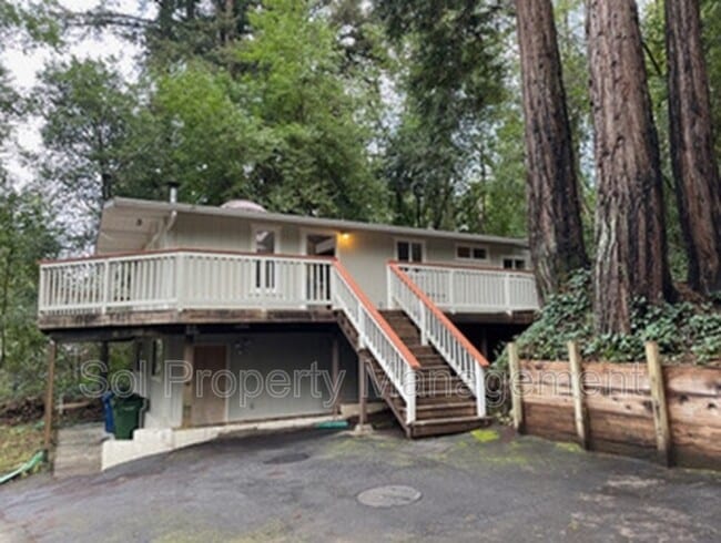 Building Photo - 175 S Redwood Dr