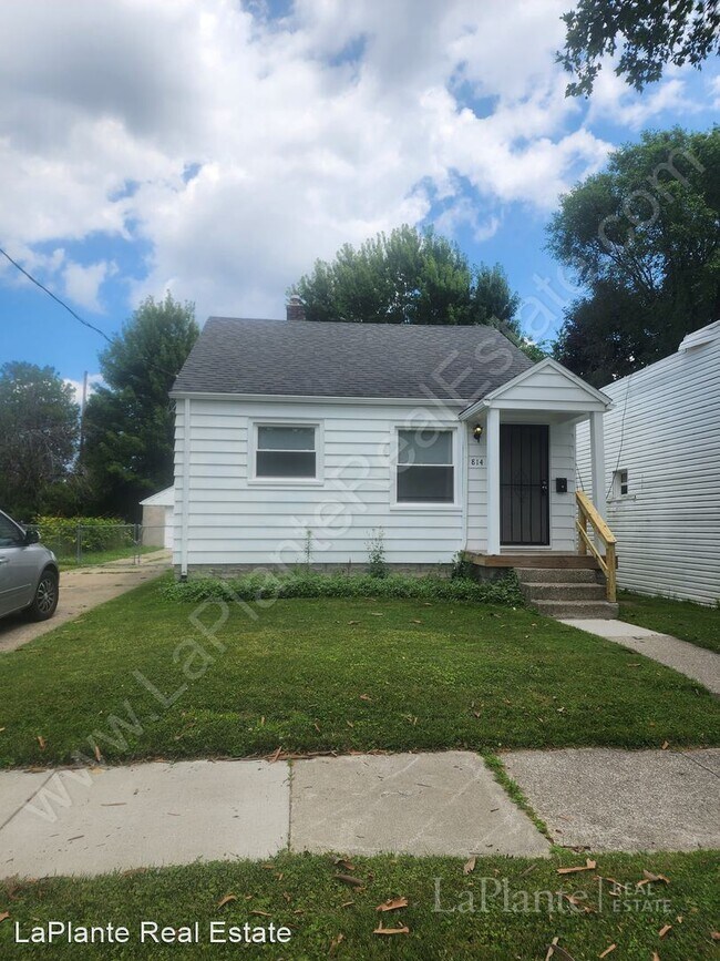 Building Photo - 2 br, 1 bath House - 814 Marmion Ave.