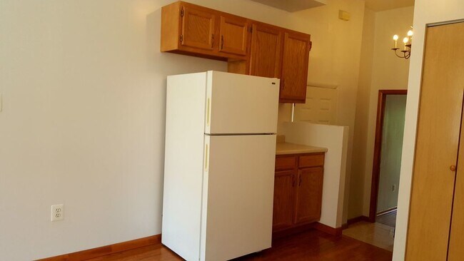 Foto del edificio - Graduate Hospital Area 1BR/1BA with Deck A...