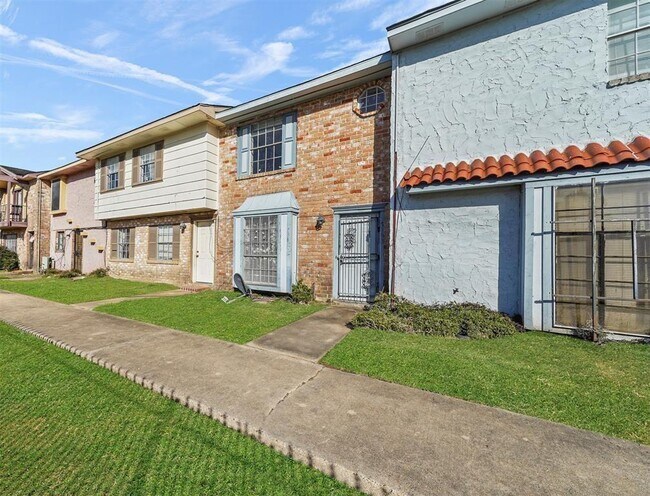 Foto del edificio - 7163 Chasewood Dr
