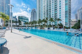 Building Photo - 951 Brickell Ave