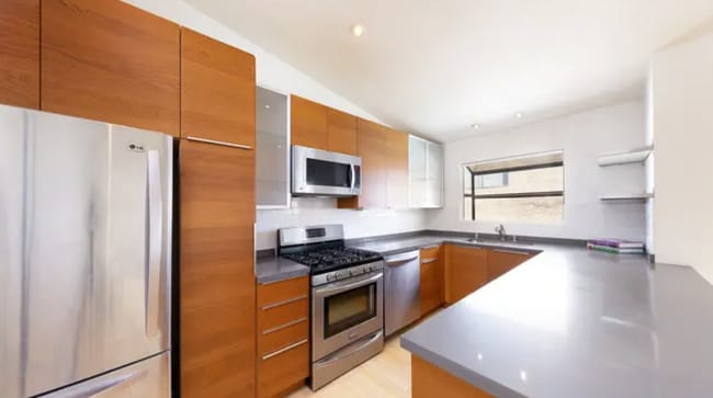 Building Photo - 11634 Gorham Ave