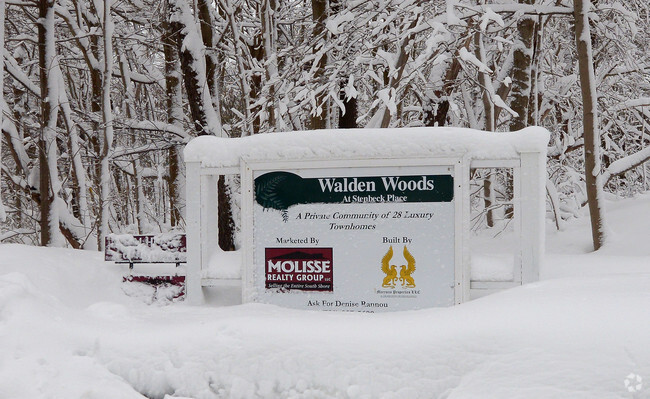 Foto del edificio - Walden Woods