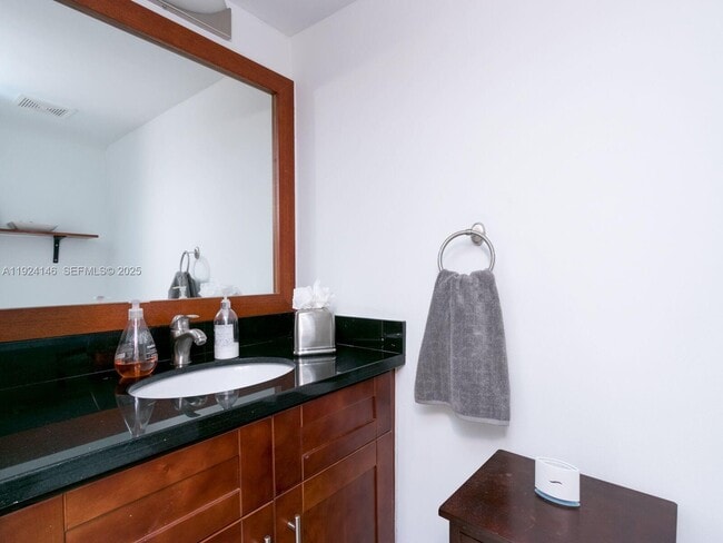 Foto del edificio - 1521 Veracruz Ln