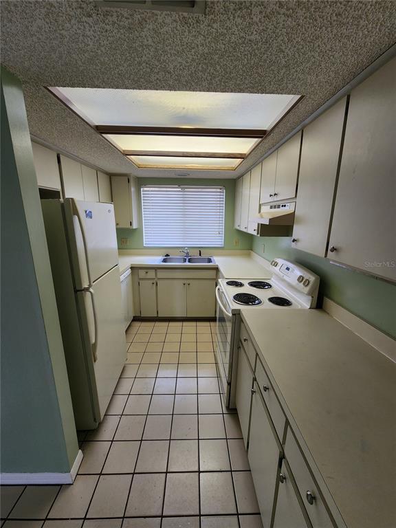 Building Photo - 5911 Idle Forest Pl