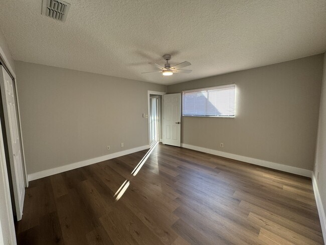 Dormitorio principal - 198 White Fawn Dr