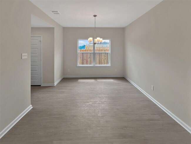 Foto del edificio - 4311 Wind Swell Ln