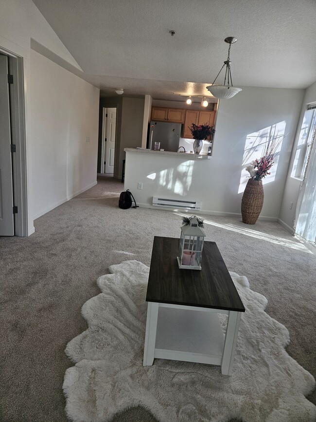 Building Photo - 730 NW 185th Ave