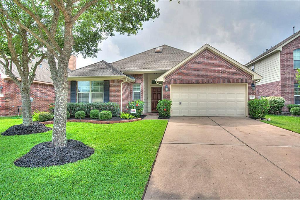2912 Laurel Brook Ln, Pearland, TX 77584 House for Rent in Pearland