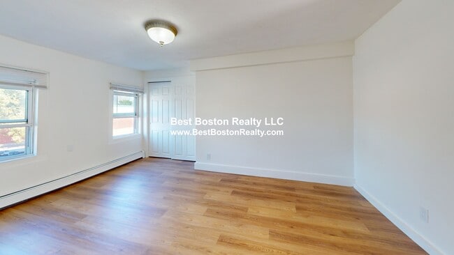 Building Photo - 296A Broadway