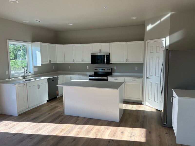 Foto principal - 2702 36th Ave S