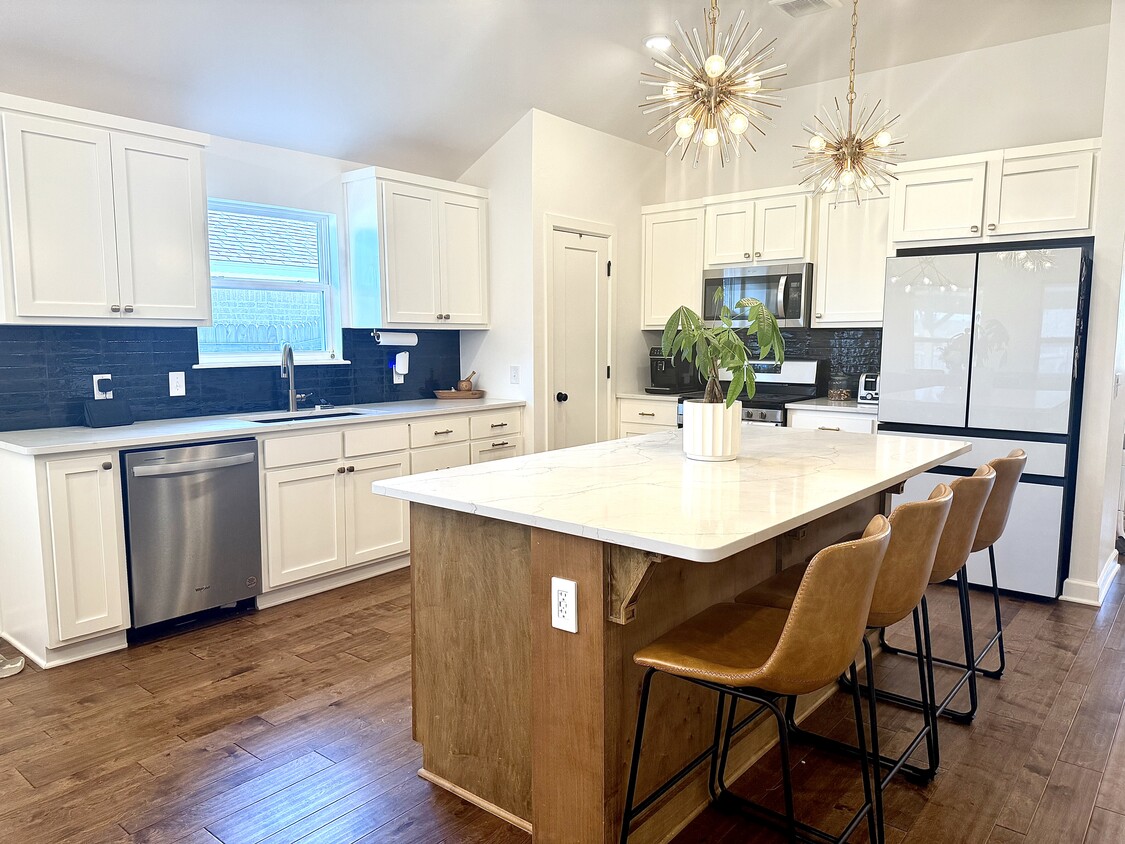 Foto principal - 17616 Moss Farm Rd